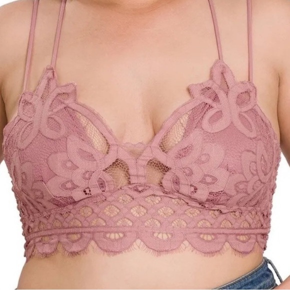 Light Pink PLUS Lace Bralette Bra - Picture 4 of 4